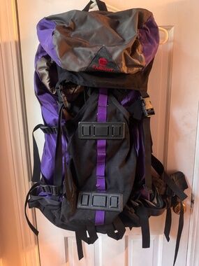 Vintage Garmont Internal Frame Hiking Backpack – Approx. 50–55L Vintage Garmont